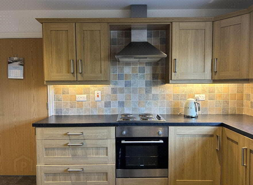 6 Old Manse Grove, Toomebridge, BT41 3GY
