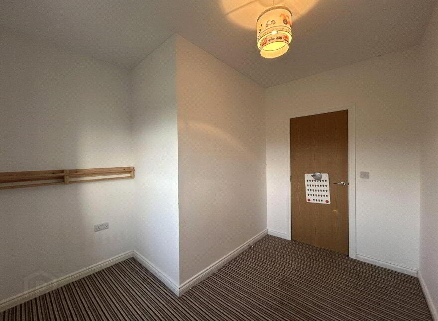 6 Old Manse Grove, Toomebridge, BT41 3GY