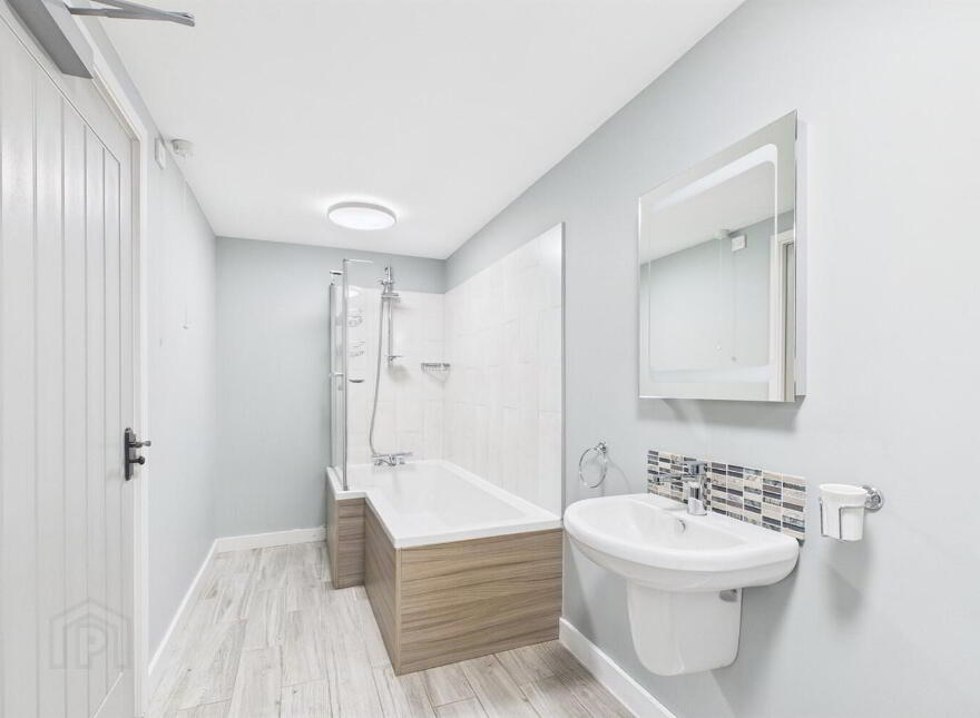 Apt 1, 8e 8 Summerhill Avenue, Belfast, BT5 7HD