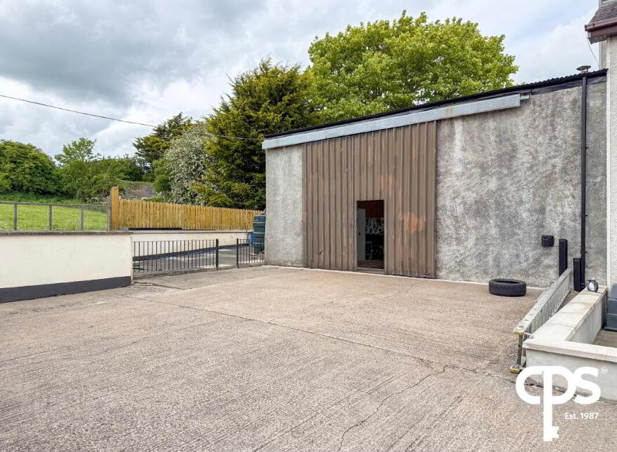 24 Navan Fort Road, Armagh, BT60 4PN