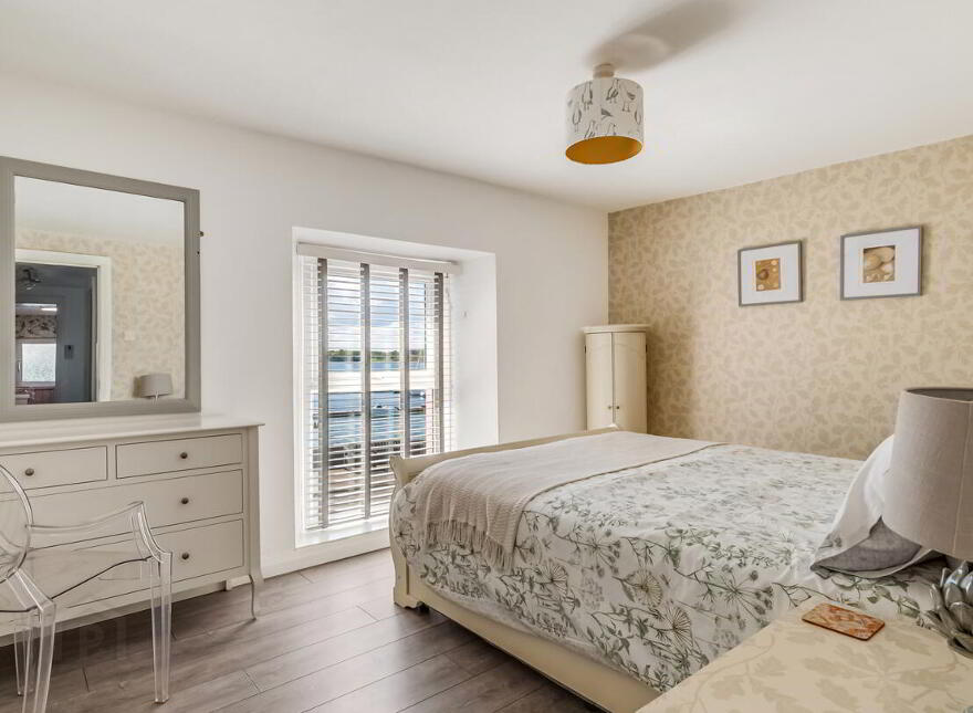 28 Shore Road, Portaferry, Newtownards, BT22 1JZ