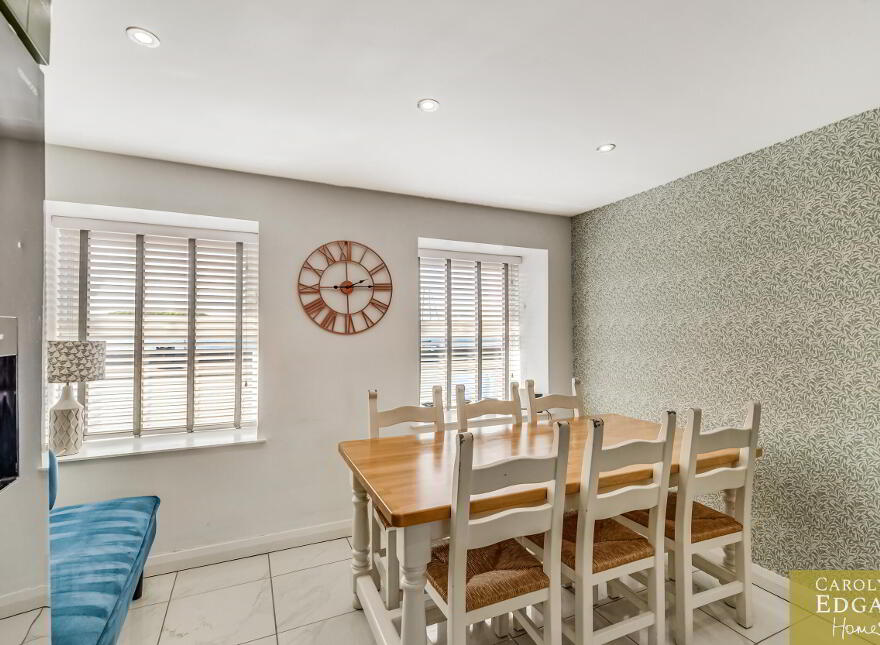 28 Shore Road, Portaferry, Newtownards, BT22 1JZ