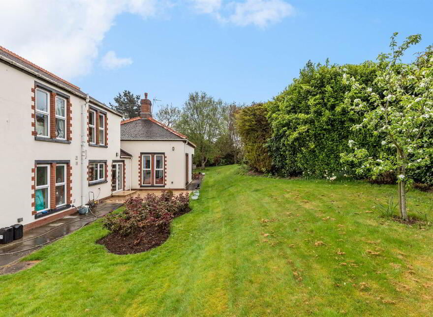 2 Sheridan Grove, Helens Bay, BT19 1LN