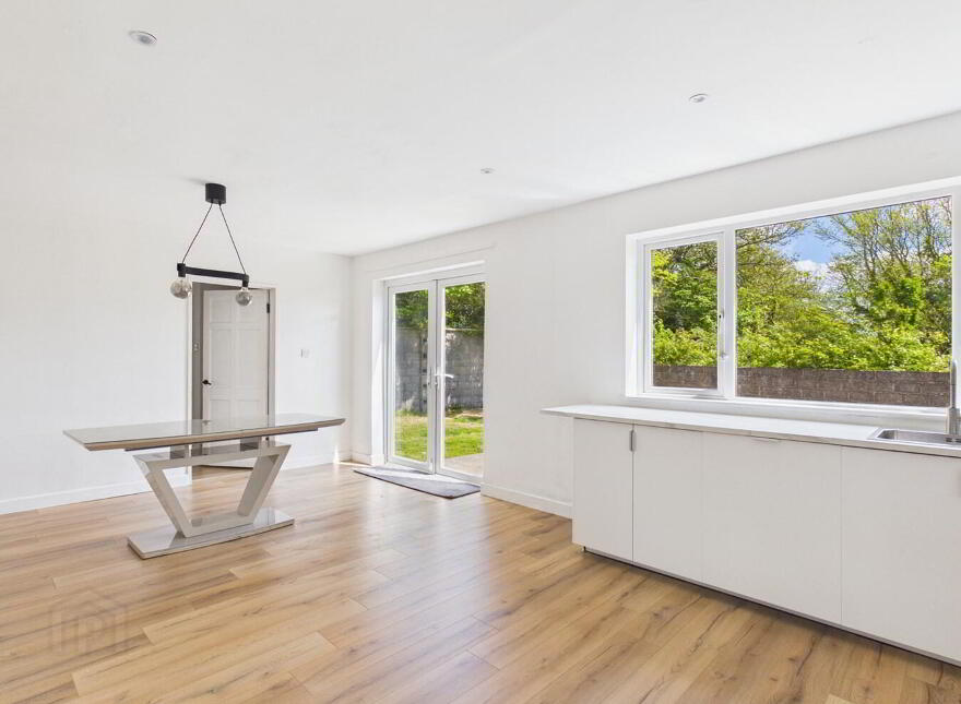 28 Sweetbriar Lawn, Tramore, X91F620