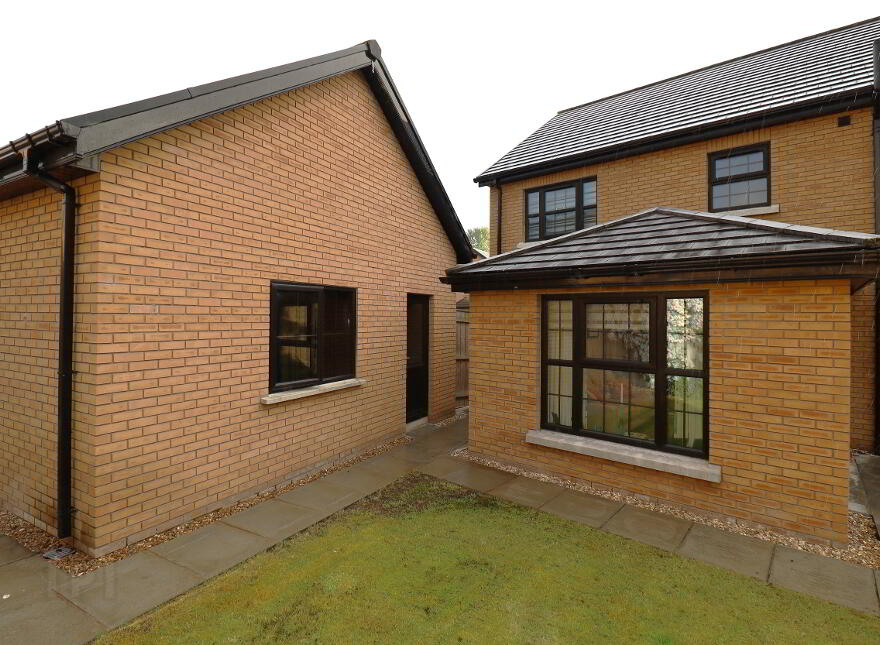 21 Strawberry Hill Lane, Ballynahinch Road, Lisburn, BT27 5GH