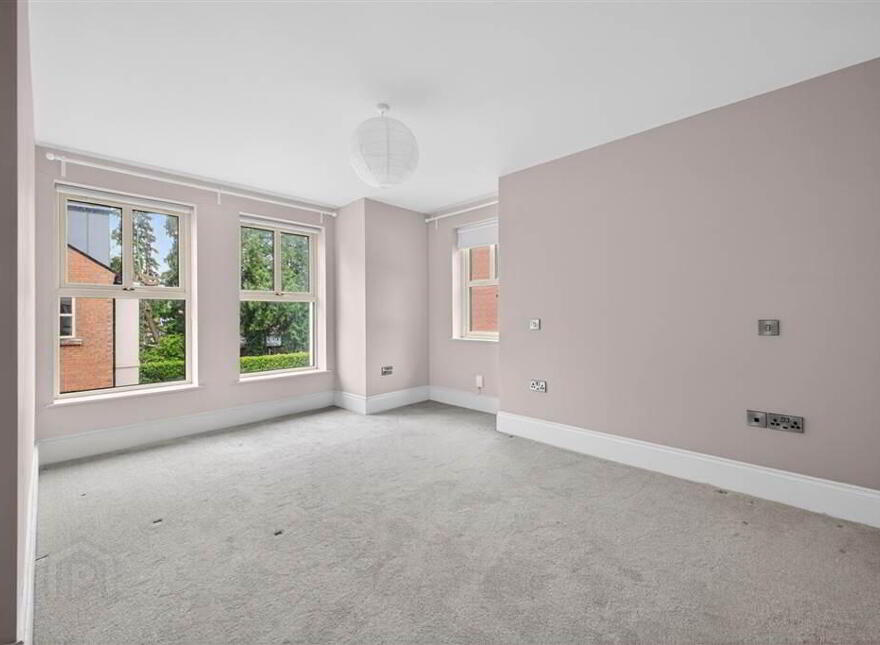 4 Montpelier Park, Malone Road, Belfast, BT9 5RS