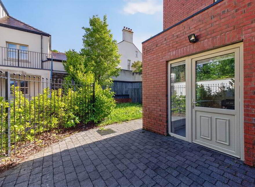 4 Montpelier Park, Malone Road, Belfast, BT9 5RS