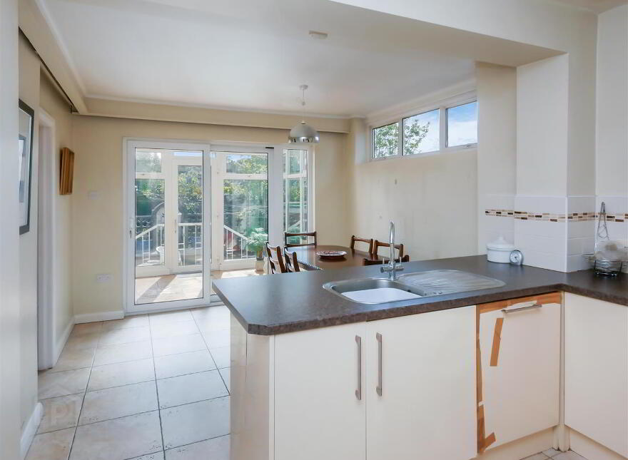 87 Wynchurch Road, Rosetta, Belfast, BT6 0JJ