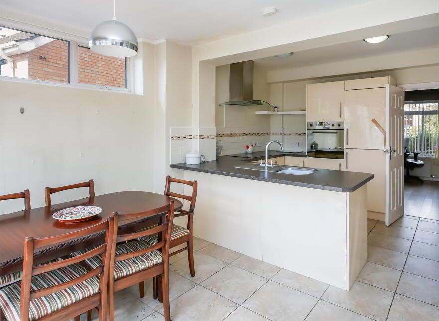 87 Wynchurch Road, Rosetta, Belfast, BT6 0JJ