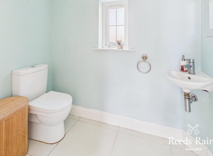 4 Ros-Na-Righ, Islandmagee, Larne, BT40 3UA