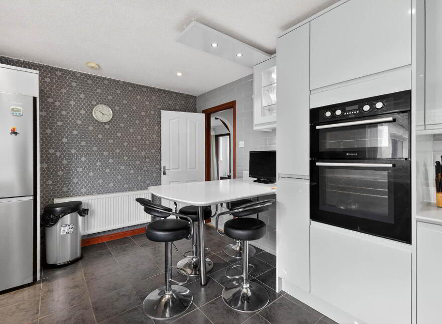 37 Ashcroft Way, Ballinderry Lower, Lisburn, BT28 2AY