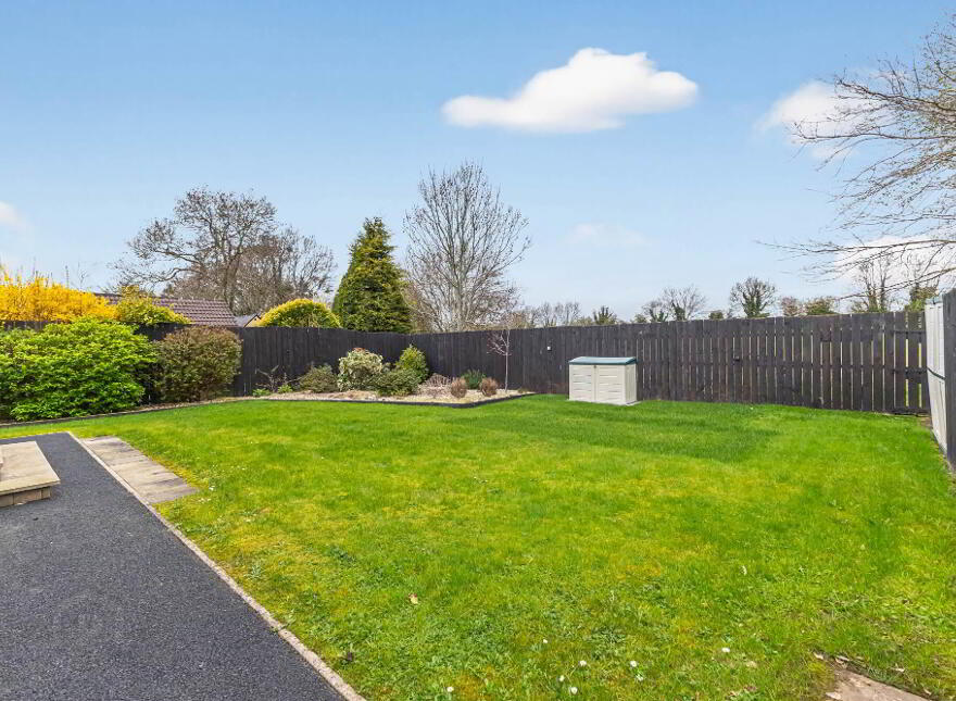 37 Ashcroft Way, Ballinderry Lower, Lisburn, BT28 2AY
