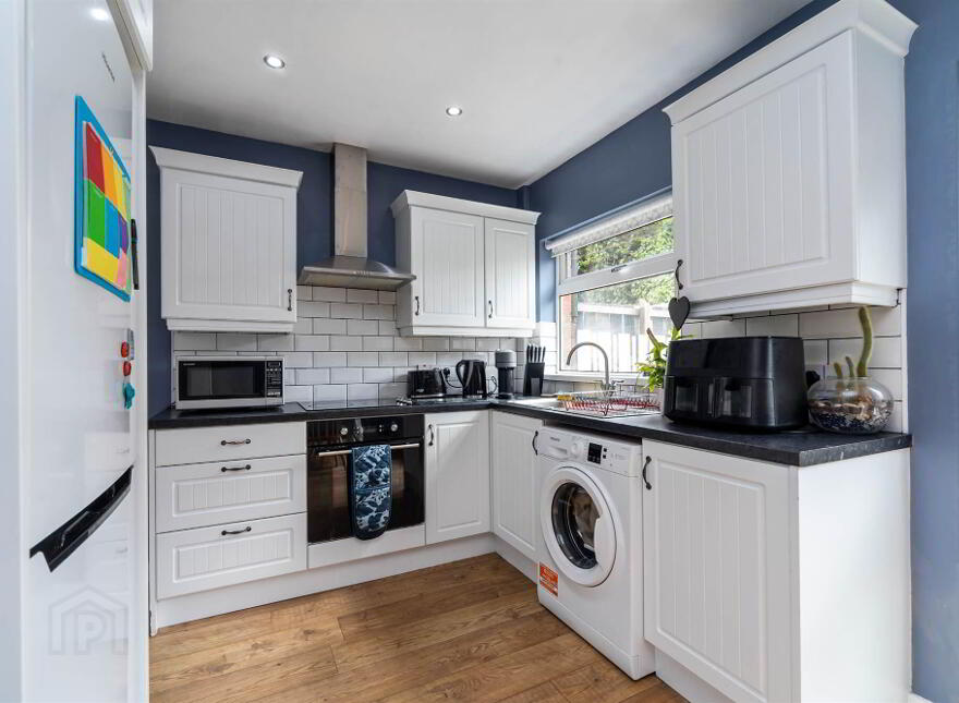 30 Vidor Gardens, Belfast, BT4 1QX