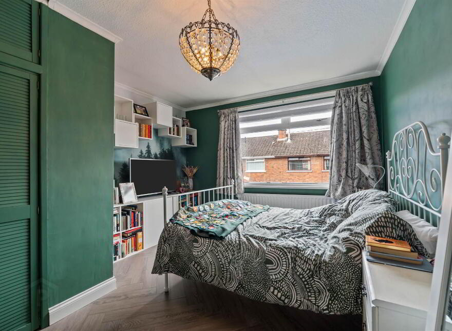 30 Vidor Gardens, Belfast, BT4 1QX