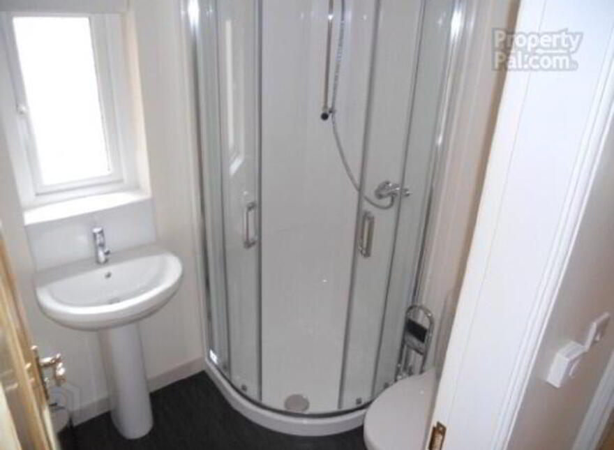 53 Dunluce Avenue, Belfast, BT9 7AW