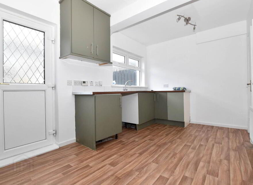 74 Beechfield Drive, Donaghadee, BT21 0BA