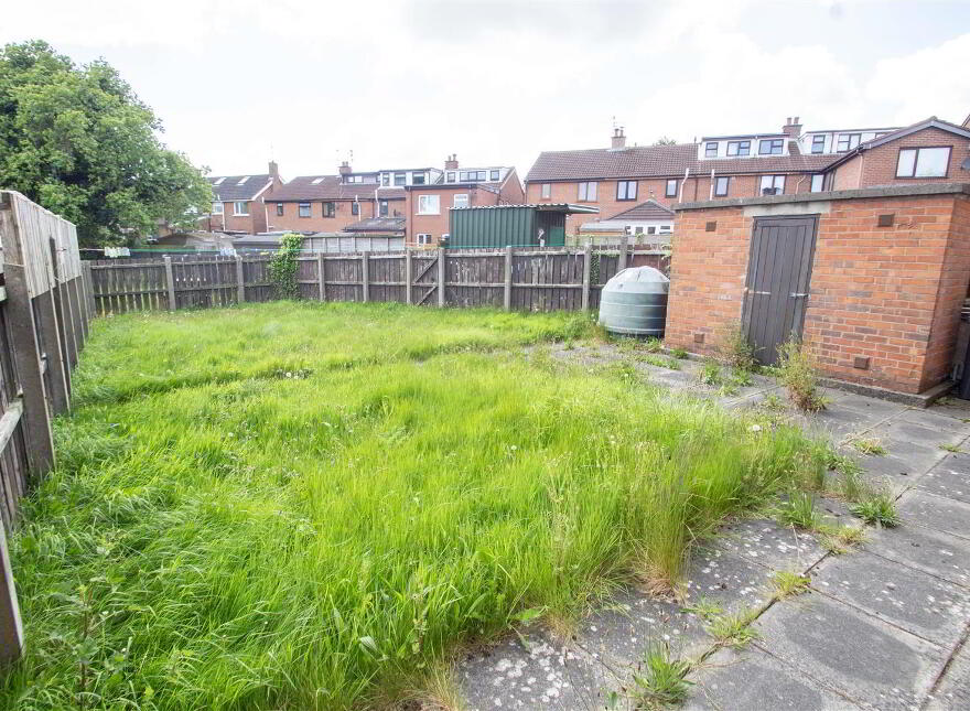 Apt, 190 Bingnian Drive, Glen Road, Belfast, BT11 8JD