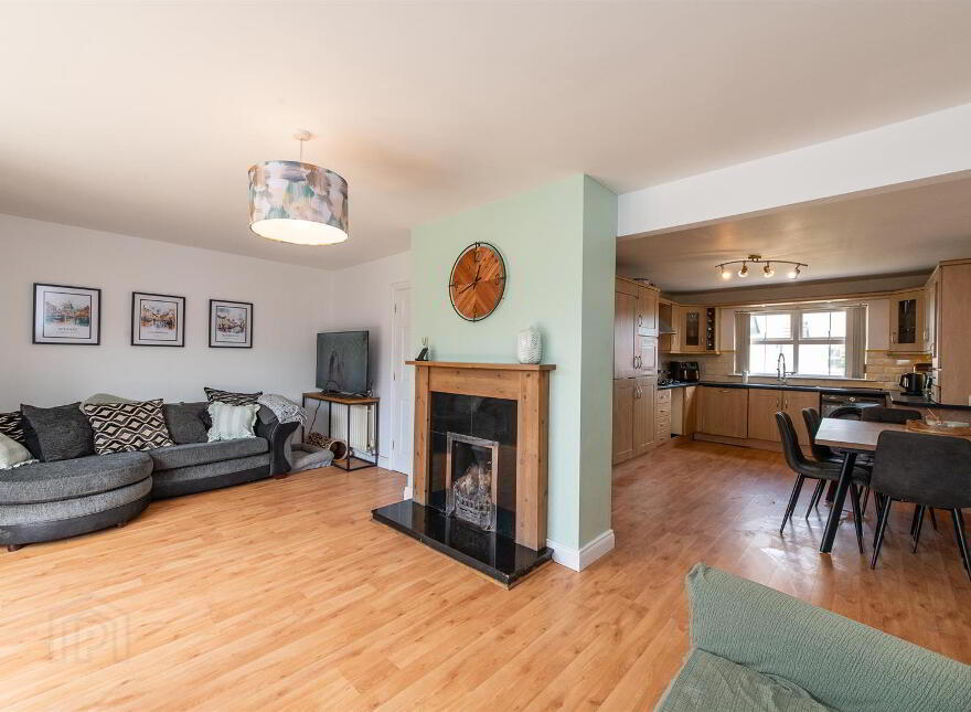 11 Iveagh Court, Dromore, Blackskull, BT25 1SF