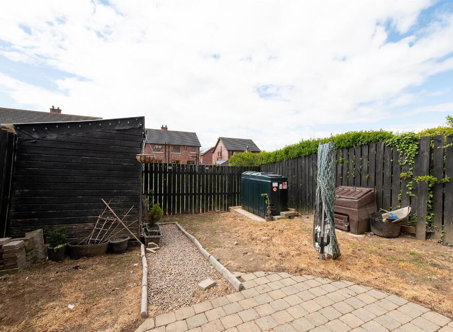 11 Iveagh Court, Dromore, Blackskull, BT25 1SF