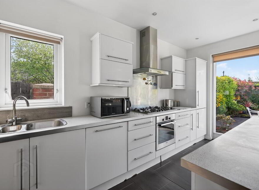 31 Cricklewood Park, Belfast, BT9 5GW