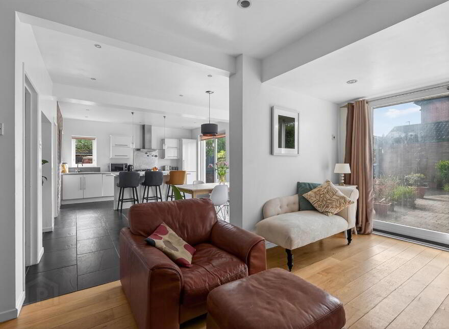 31 Cricklewood Park, Belfast, BT9 5GW