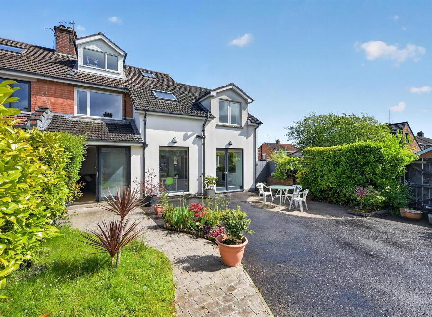 31 Cricklewood Park, Belfast, BT9 5GW