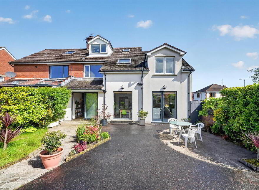 31 Cricklewood Park, Belfast, BT9 5GW