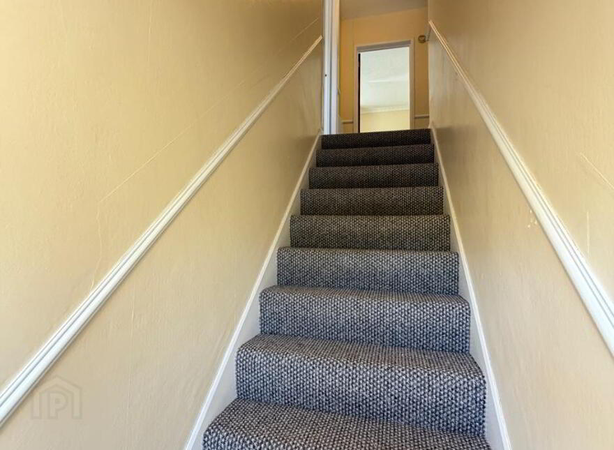 42 Dukes Grove, Armagh, BT61 8AT