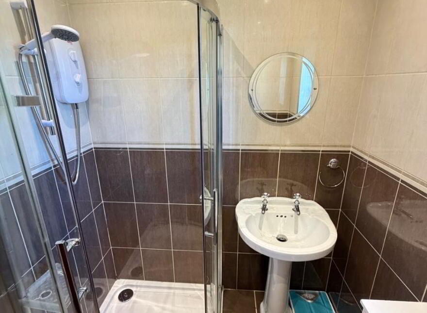 42 Dukes Grove, Armagh, BT61 8AT