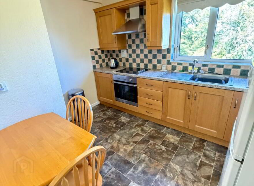 42 Dukes Grove, Armagh, BT61 8AT