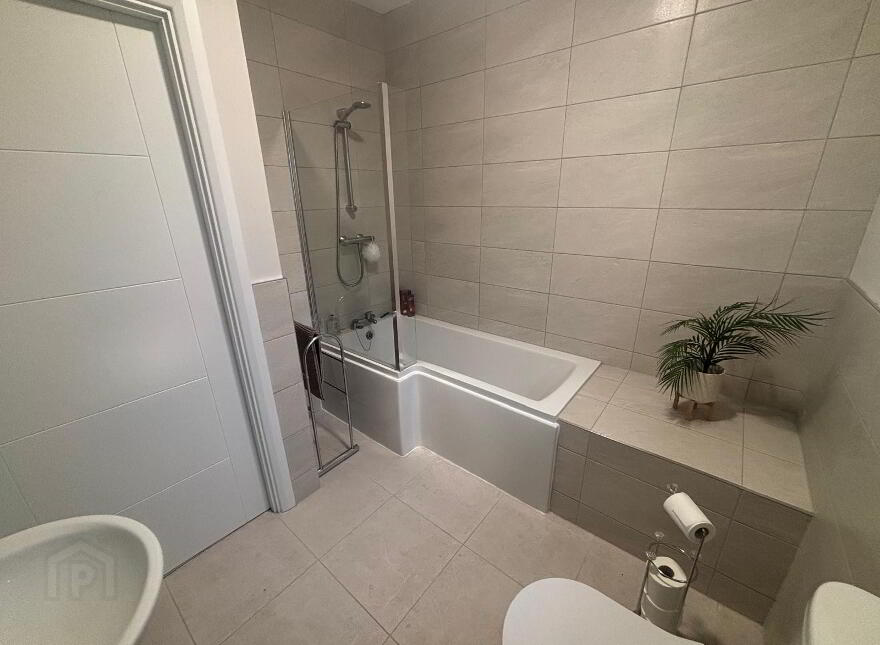 2 Westpoint Drive, Donegal Town, F94K2PT