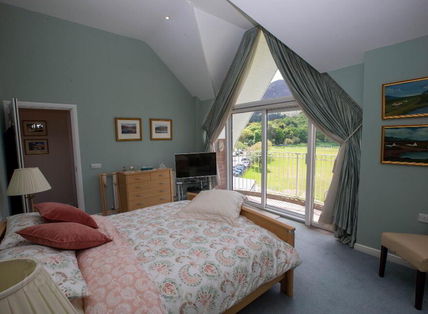 6 Parklands, Bryansford Road, Newcastle, BT33 0GS