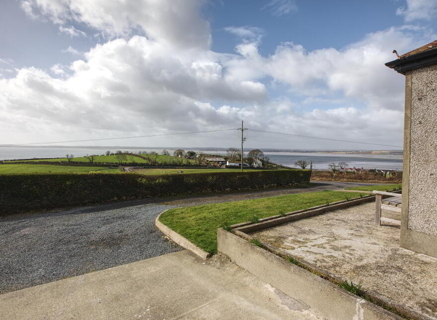 112 Portaferry Road, Newtownards, BT22 2AH