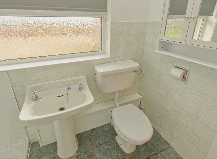 112 Portaferry Road, Newtownards, BT22 2AH