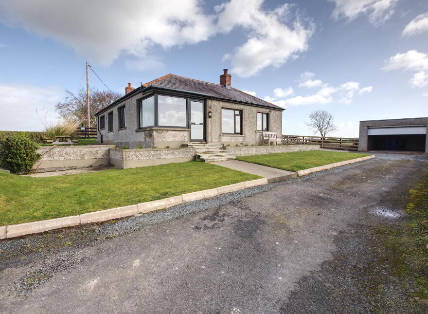112 Portaferry Road, Newtownards, BT22 2AH