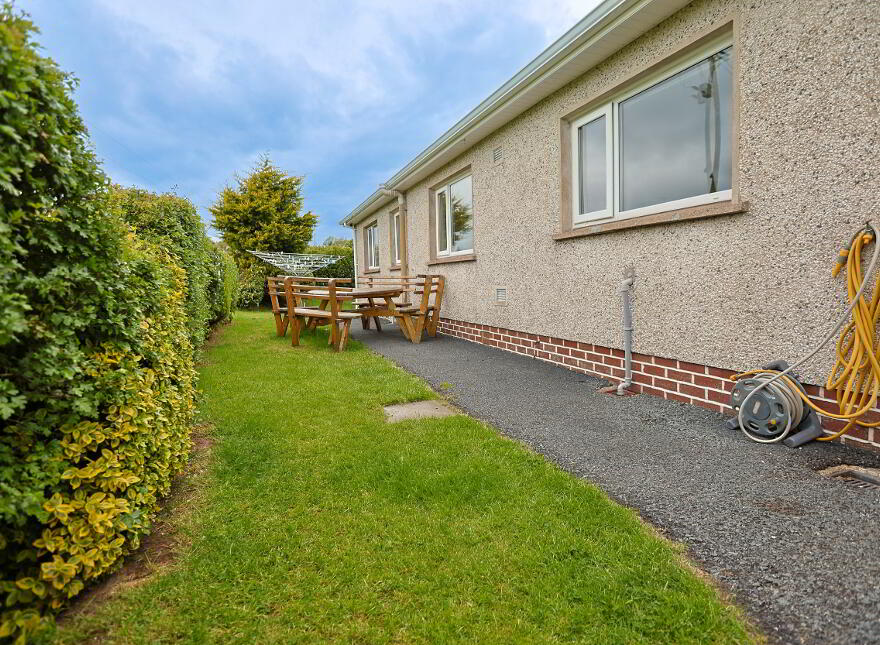 9 Dundrum Road, Tassagh, Armagh, BT60 2LY