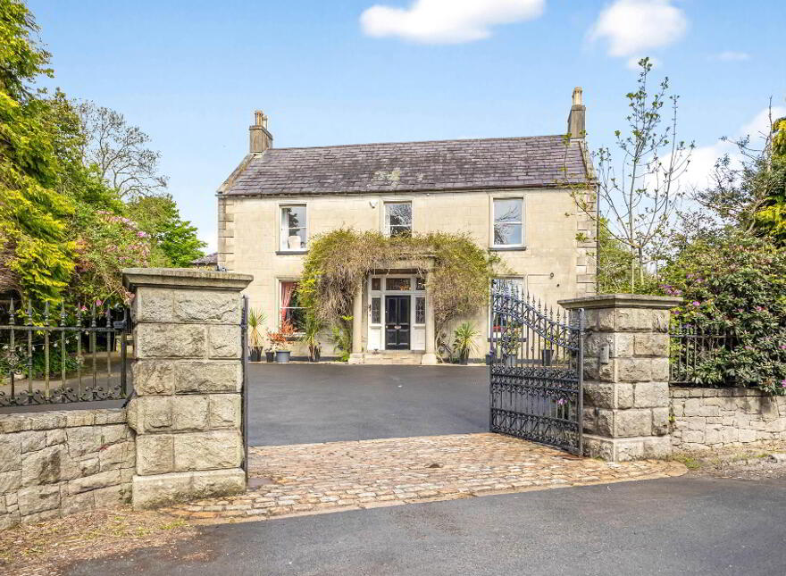 Annsborough House, 102 Mill Hill, Castlewellan, BT31 9ND