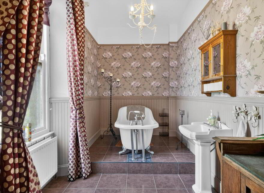 Annsborough House, 102 Mill Hill, Castlewellan, BT31 9ND