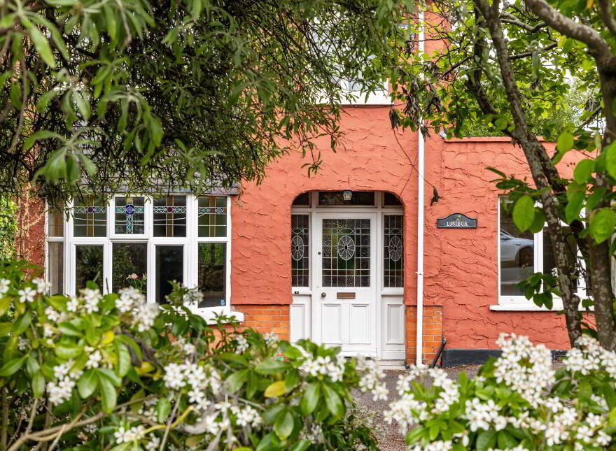 Lisieux, Stradbrook Road, Blackrock, Blackrock, A94H7V0