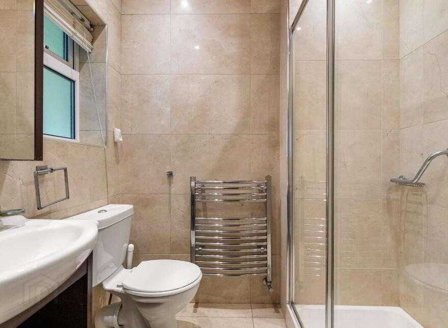 Lisieux, Stradbrook Road, Blackrock, Blackrock, A94H7V0