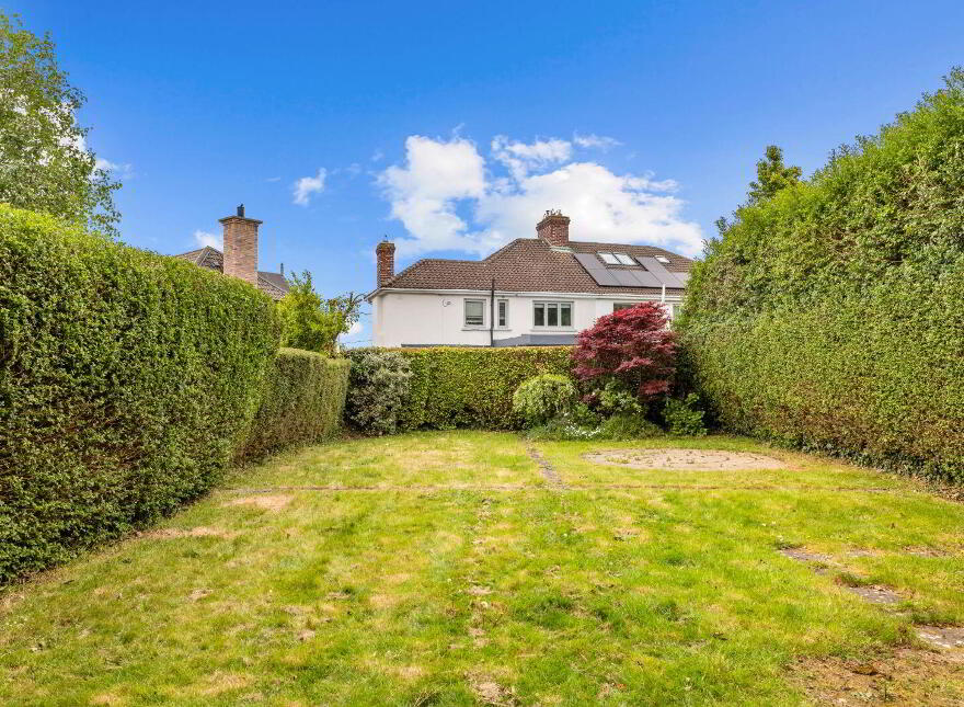 Lisieux, Stradbrook Road, Blackrock, Blackrock, A94H7V0