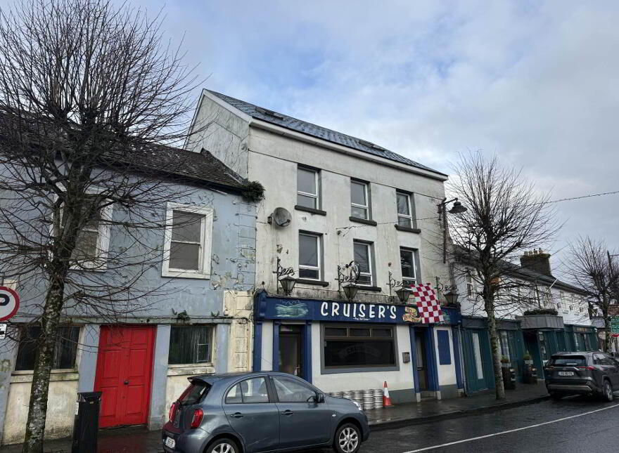 Cruiser`s, Main Street, Foxford, F26WR96
