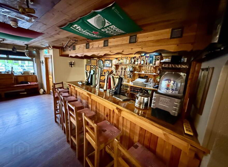 Cruiser`s, Main Street, Foxford, F26WR96