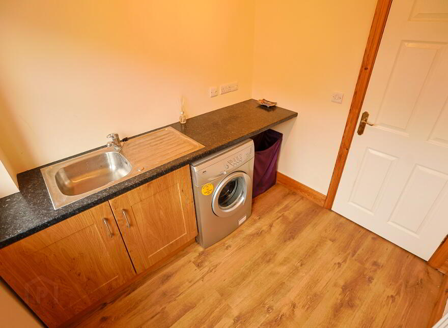 7 Ballynadrone Meadows, Magheralin, Craigavon, BT67 0FY