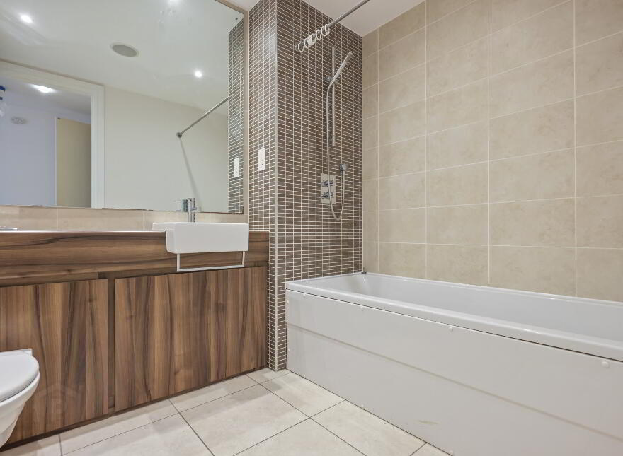 The Arc, 9-02 Queens Road, Titanic Quarter, Belfast, BT3 9FJ