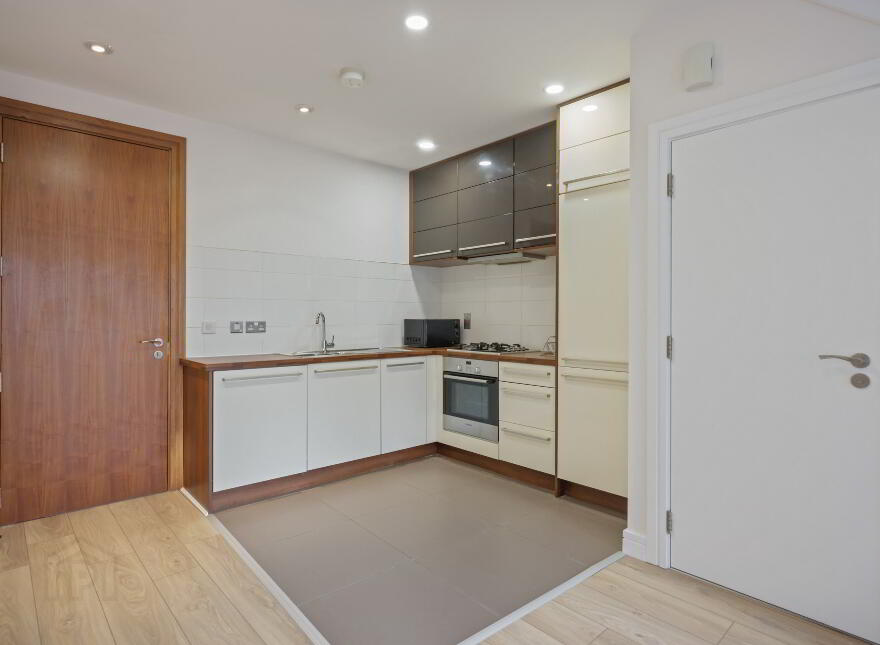 The Arc, 9-02 Queens Road, Titanic Quarter, Belfast, BT3 9FJ