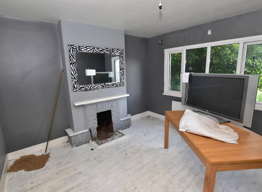 30 Queensway, Derriaghy, Lisburn, BT17 9EX