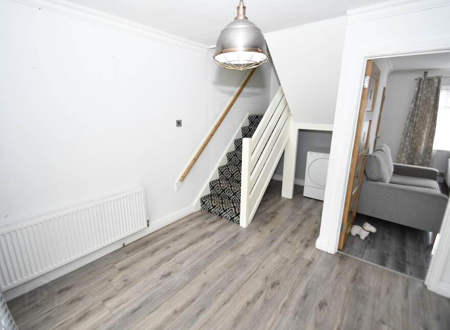 11 Iris Close, Belfast, BT12 7BY