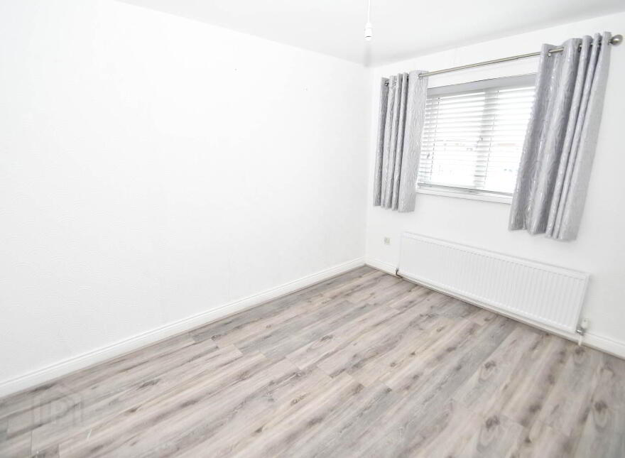 11 Iris Close, Belfast, BT12 7BY