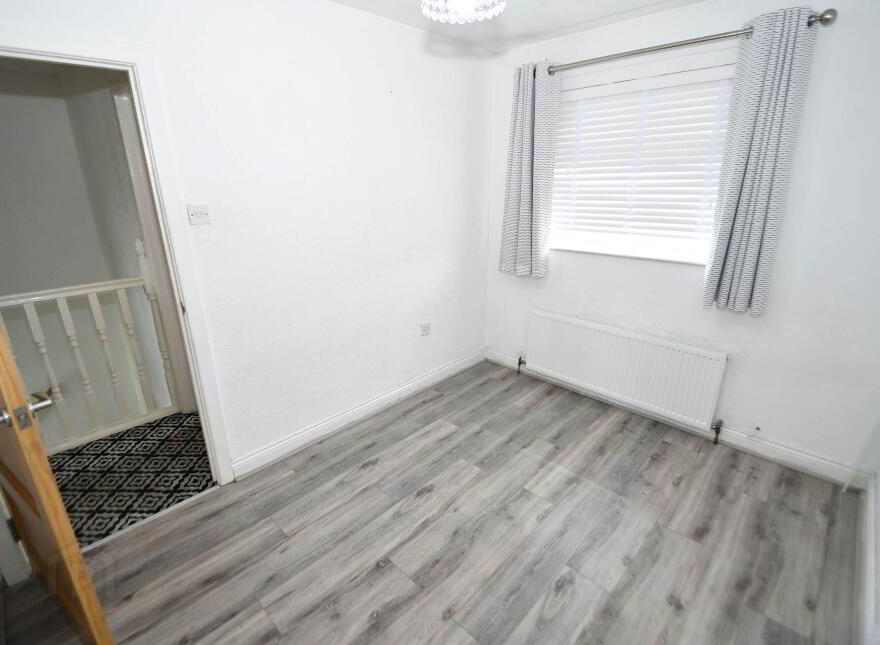 11 Iris Close, Belfast, BT12 7BY